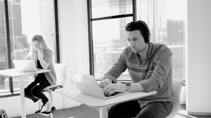 How to Build a Strong Sales Training Program for your Business